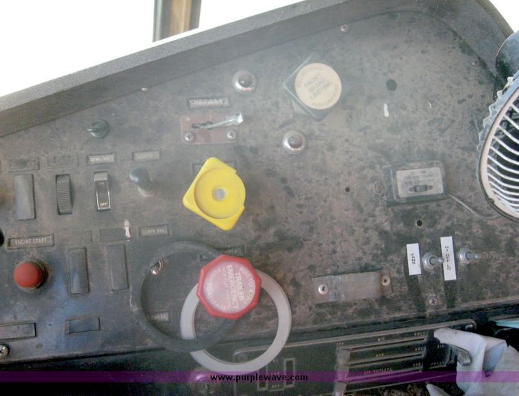 image for item 6546 1975 International Transtar II single axle cab-over semi
