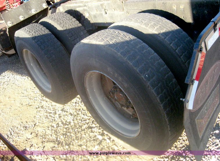 image for item 6548 1983 Ford L9000 semi truck with wet kit