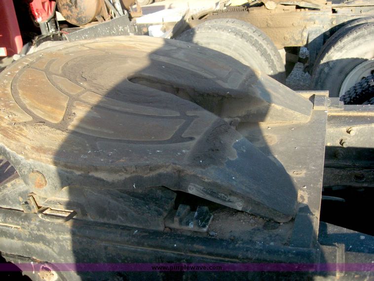 image for item 6548 1983 Ford L9000 semi truck with wet kit