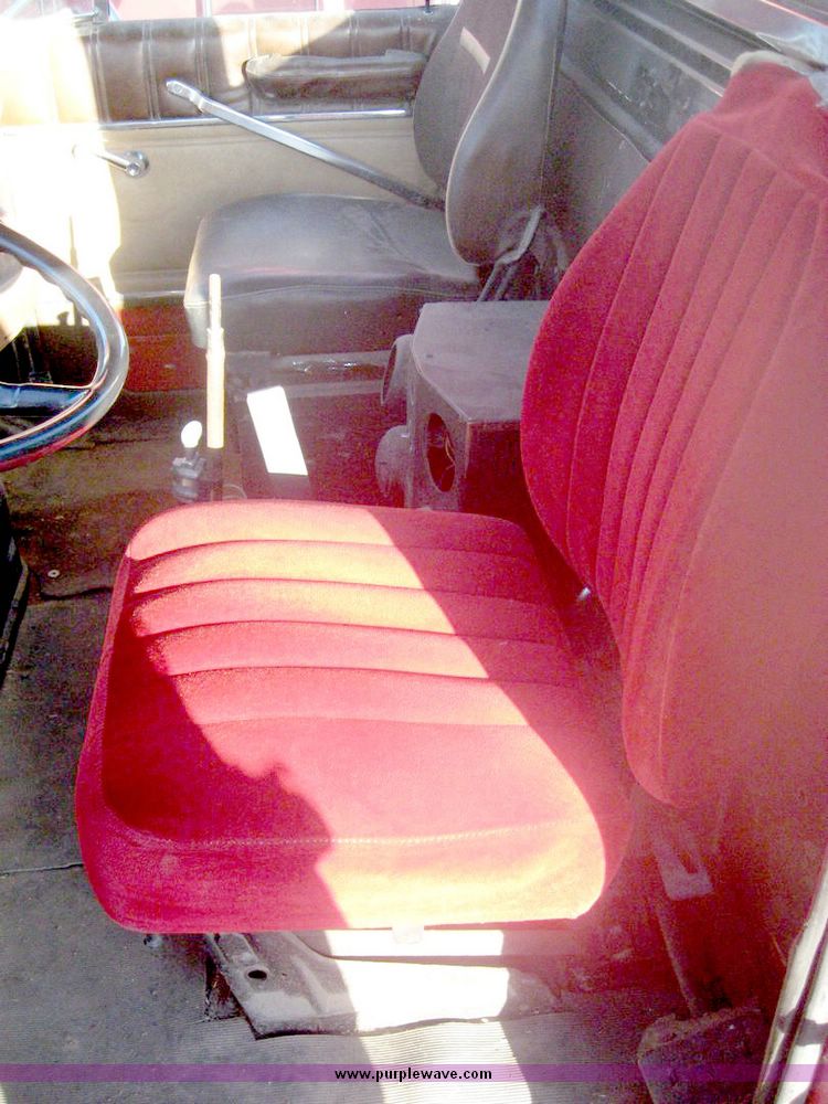 image for item 6548 1983 Ford L9000 semi truck with wet kit