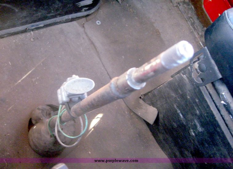 image for item 6548 1983 Ford L9000 semi truck with wet kit