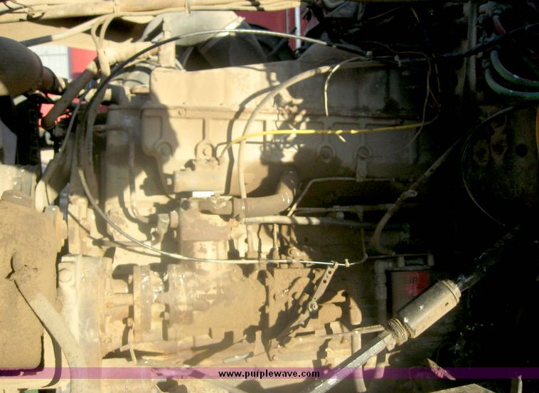 image for item 6548 1983 Ford L9000 semi truck with wet kit