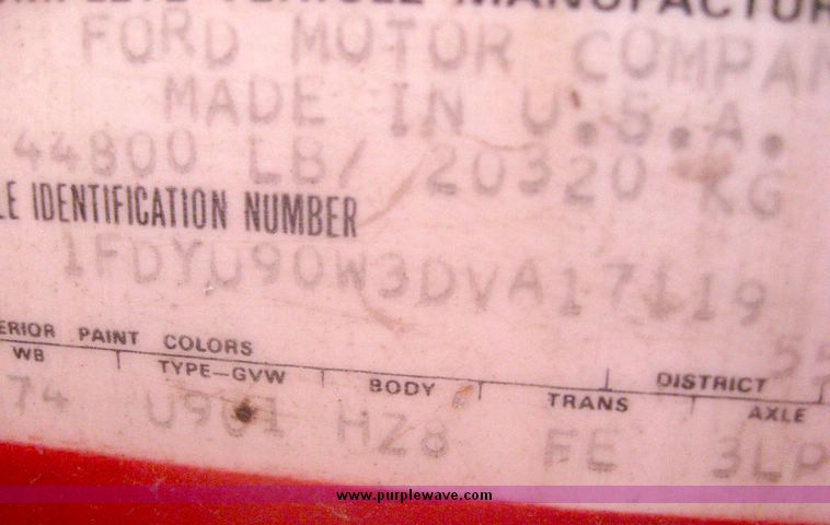 image for item 6548 1983 Ford L9000 semi truck with wet kit