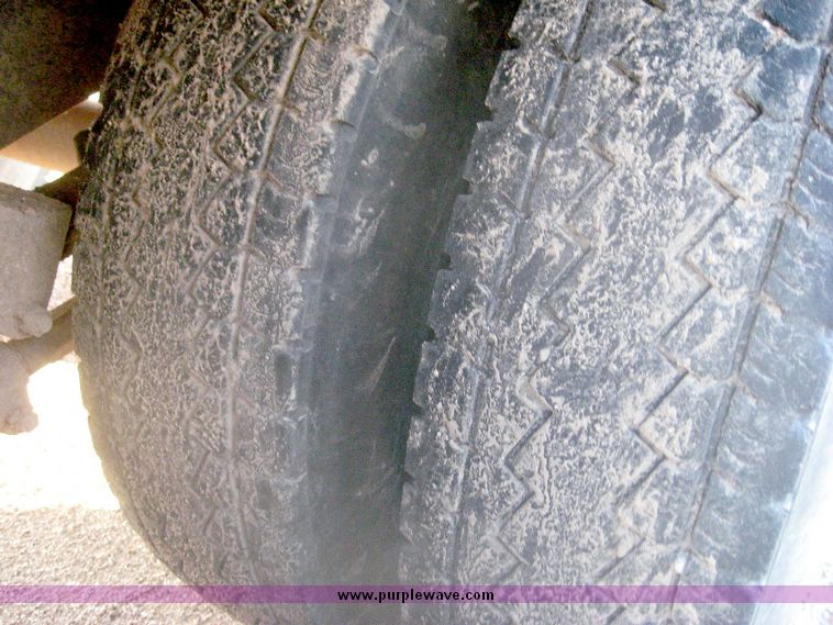 image for item 6551 1974 Chevrolet C65 tandem axle grain truck with 22' bed and hoist