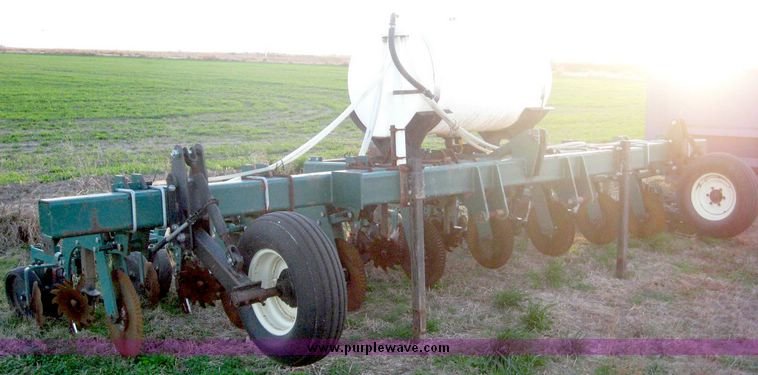 image for item 6557 StripCat eight shank liquid fertilizer applicator