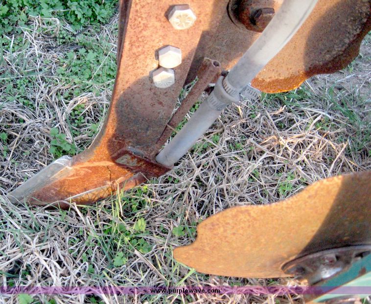 image for item 6557 StripCat eight shank liquid fertilizer applicator