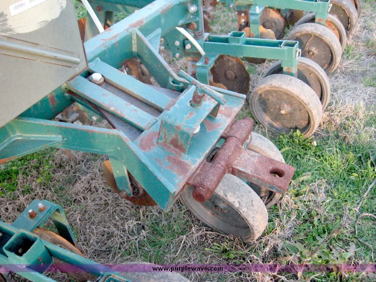 image for item 6557 StripCat eight shank liquid fertilizer applicator