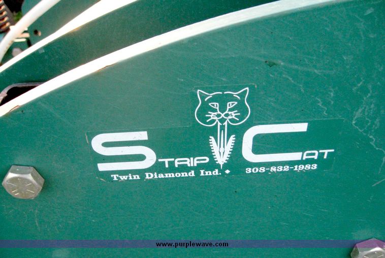 image for item 6557 StripCat eight shank liquid fertilizer applicator