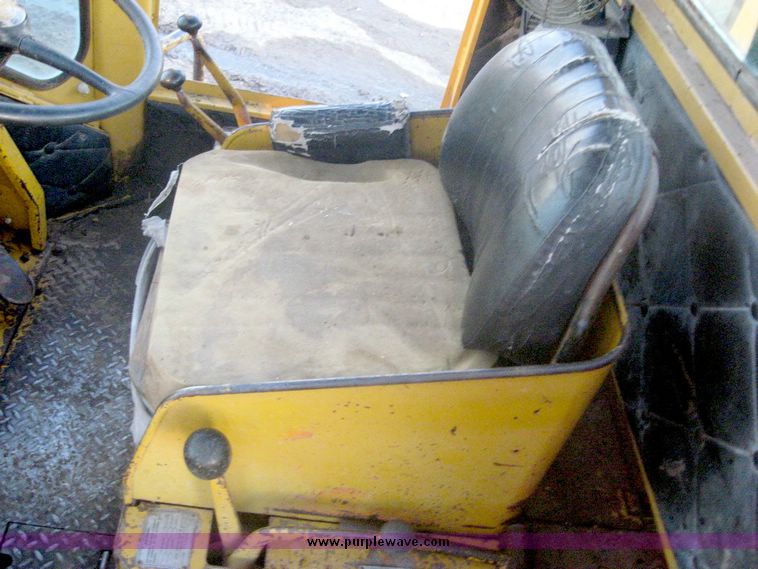 image for item 6561 1966 Caterpillar 966B wheel loader
