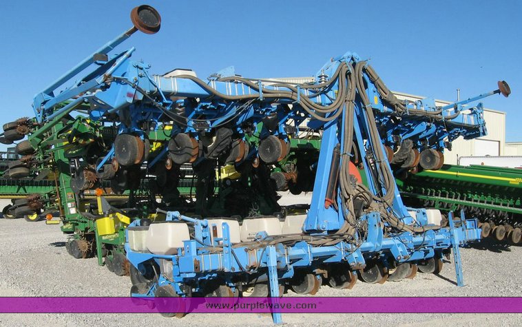 image for item 6612 Monosem 16 row stack fold vacuum planter