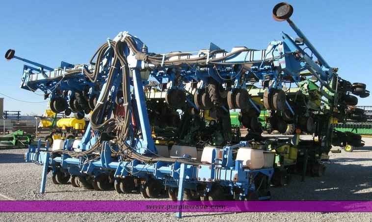 image for item 6612 Monosem 16 row stack fold vacuum planter