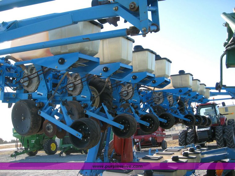 image for item 6612 Monosem 16 row stack fold vacuum planter