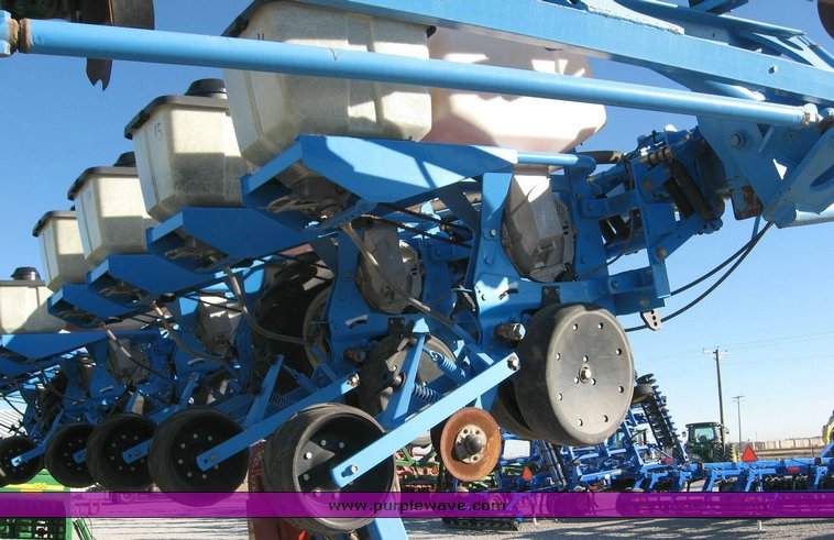 image for item 6612 Monosem 16 row stack fold vacuum planter