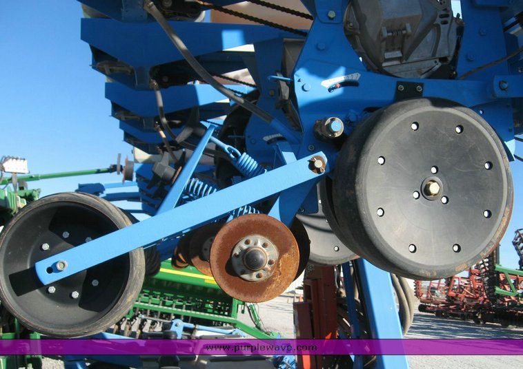 image for item 6612 Monosem 16 row stack fold vacuum planter