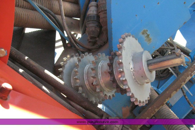 image for item 6612 Monosem 16 row stack fold vacuum planter