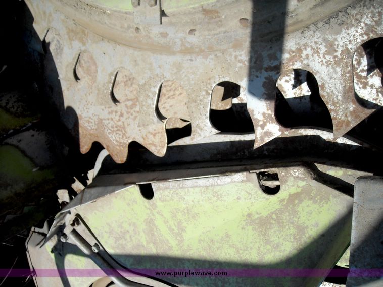 image for item 8000 Claas RU 600 row independent corn forage head