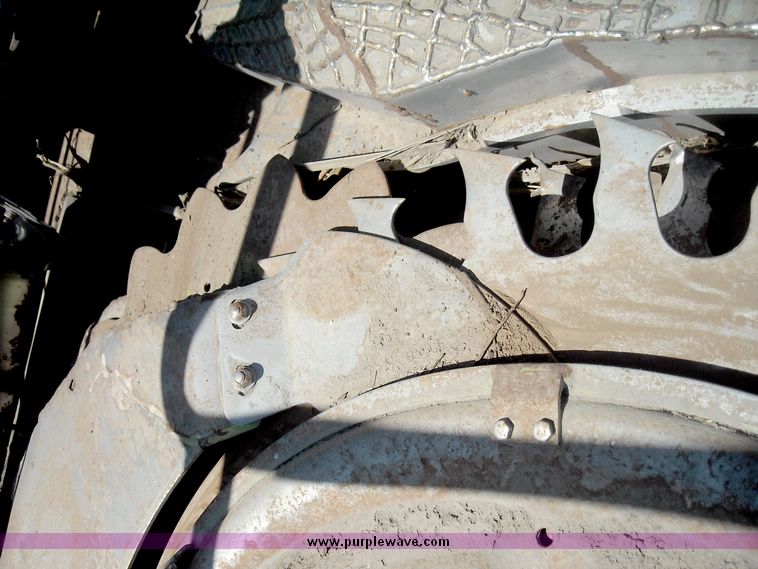 image for item 8000 Claas RU 600 row independent corn forage head