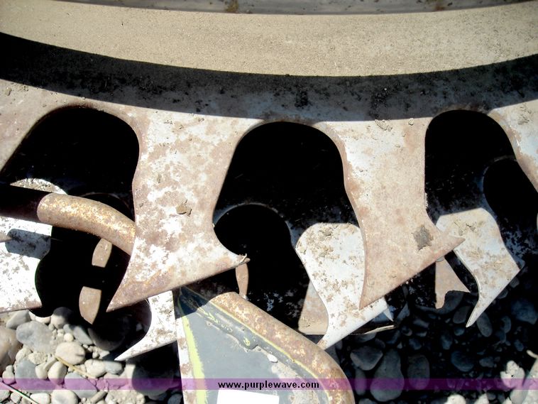 image for item 8000 Claas RU 600 row independent corn forage head