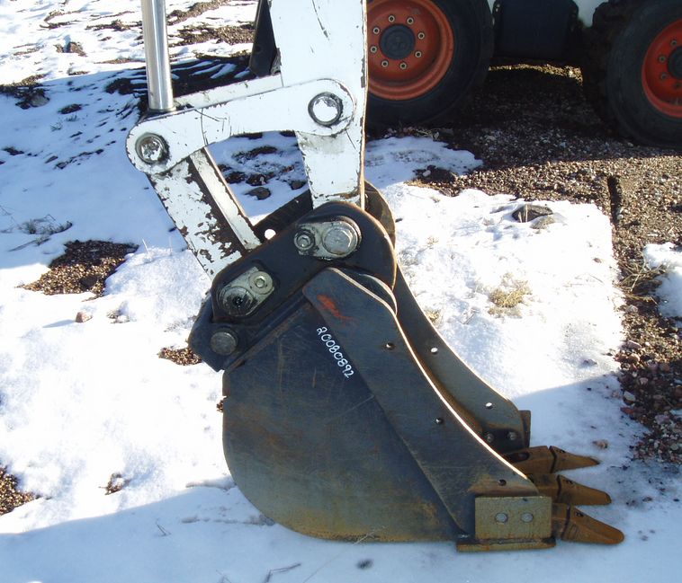 image for item 3605 2005 Bobcat 435ZHS compact excavator