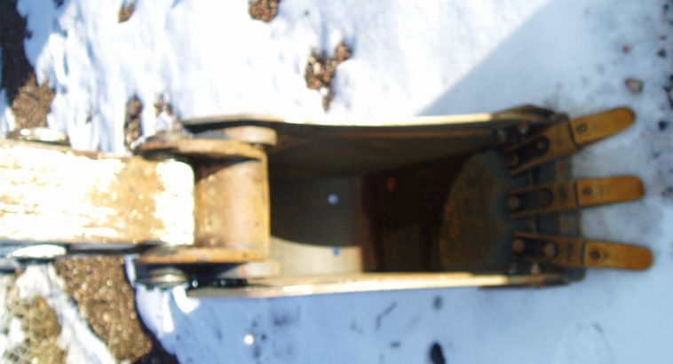 image for item 3605 2005 Bobcat 435ZHS compact excavator