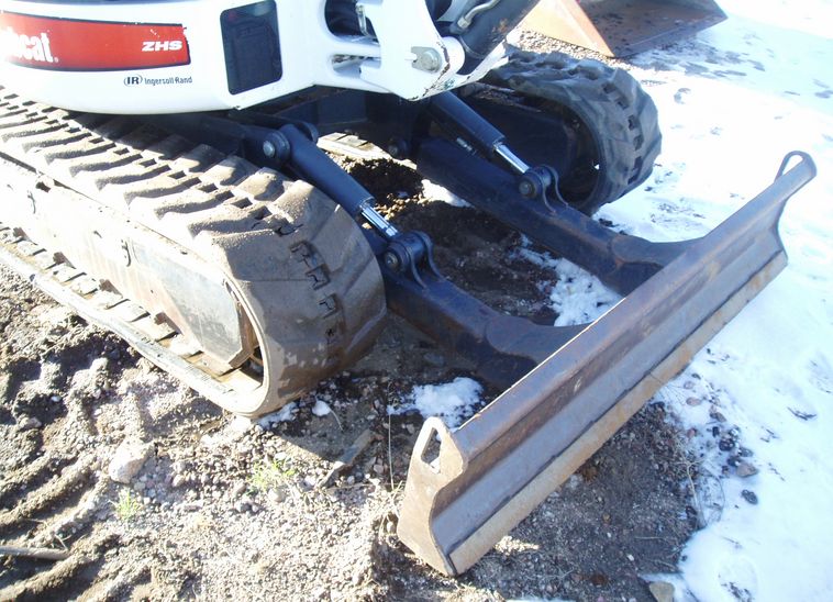 image for item 3605 2005 Bobcat 435ZHS compact excavator