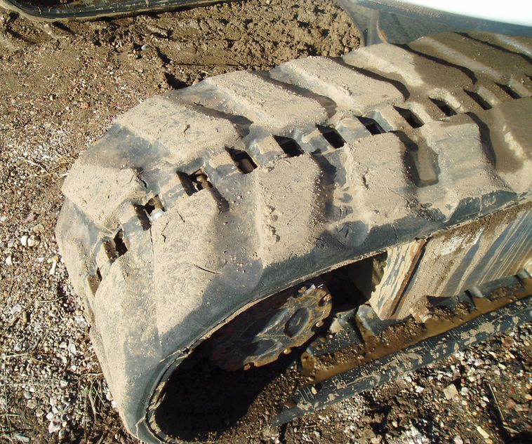 image for item 3605 2005 Bobcat 435ZHS compact excavator