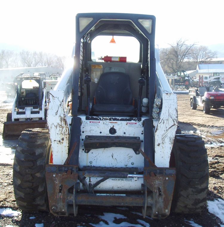 image for item 3606 2003 Bobcat S250 skid steer
