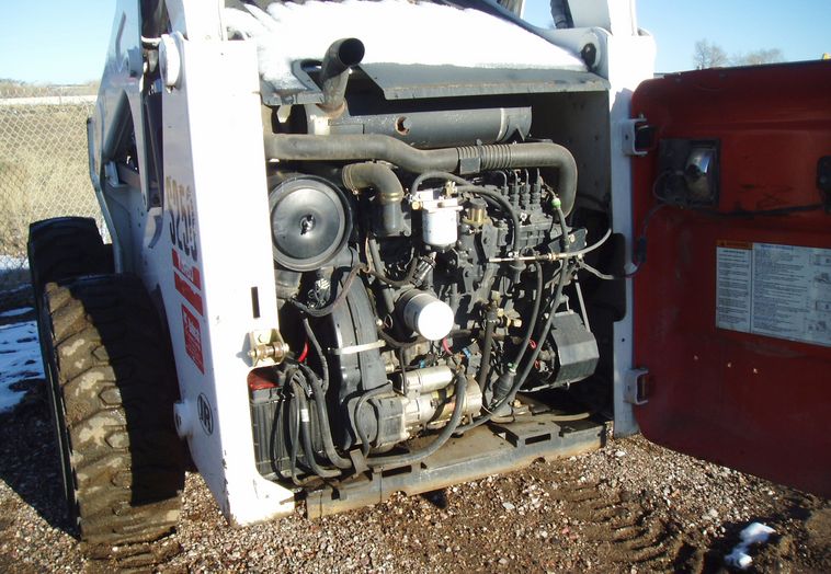 image for item 3606 2003 Bobcat S250 skid steer