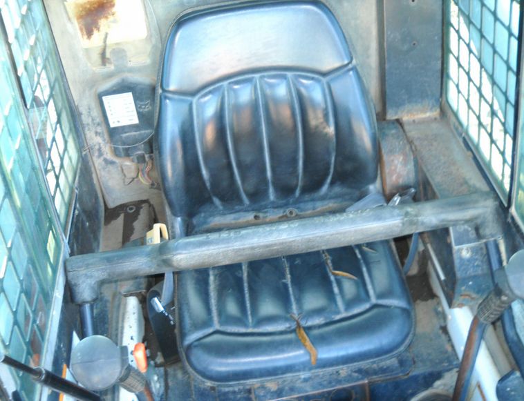 image for item 3607 1995 Bobcat 753 skid steer