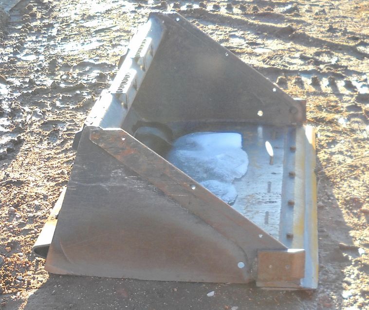 image for item 3614 Bobcat 56" GP skid steer bucket