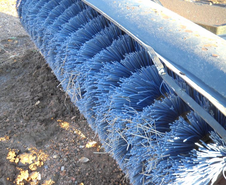 image for item 3619 Melroe/Ingersoll Rand hydraulic angle broom skid steer attachment