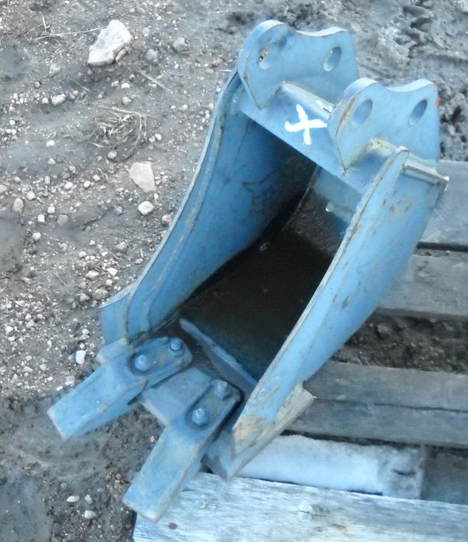 image for item 3621 16"/.98 cu.ft. Bobcat compact excavator bucket