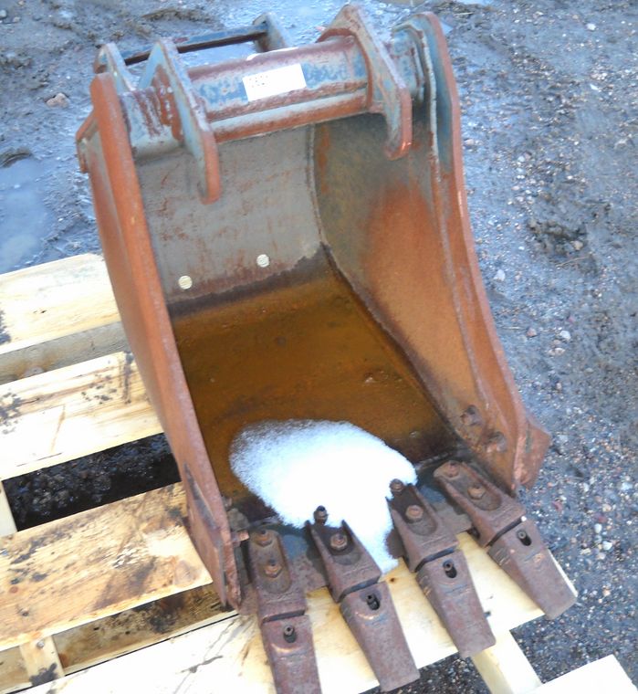 image for item 3622 16"/.98 cu.ft. Bobcat compact excavator bucket