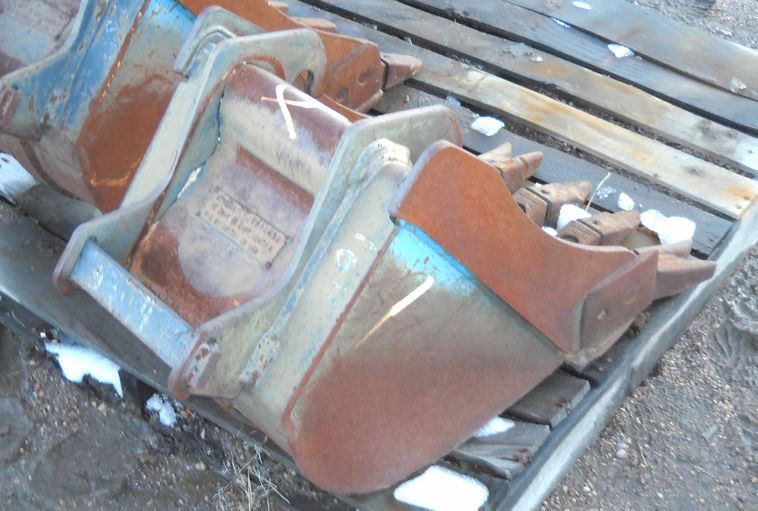 image for item 3622 16"/.98 cu.ft. Bobcat compact excavator bucket