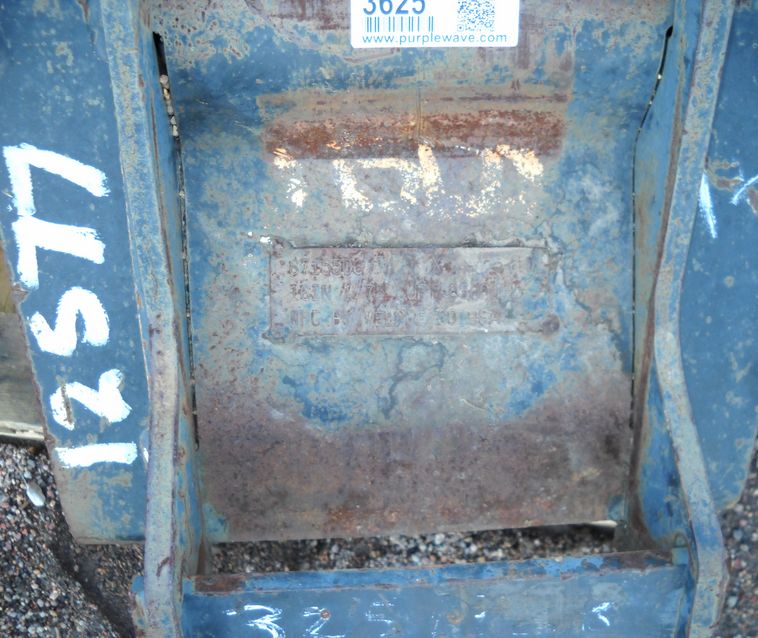 image for item 3625 16"/1.75 cu.ft. compact excavator bucket