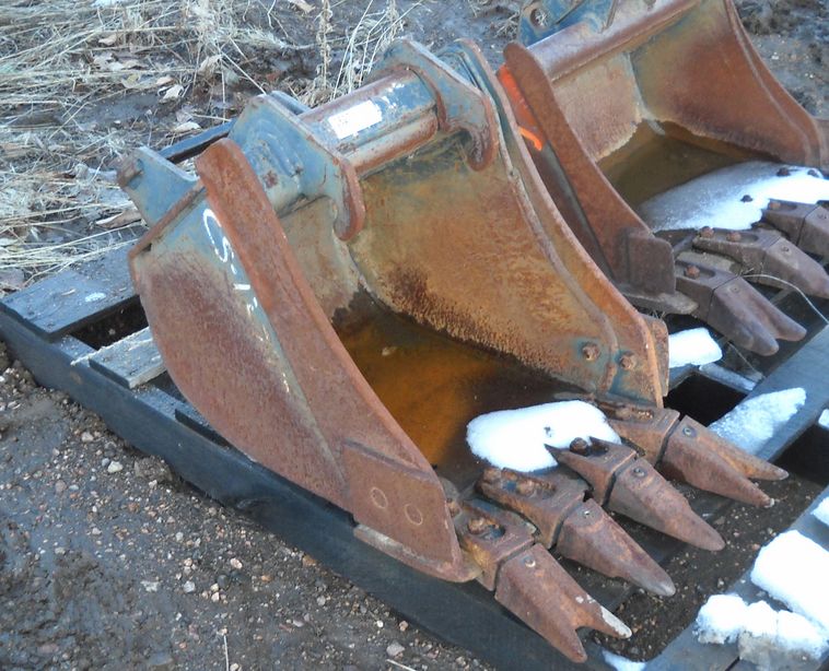 image for item 3627 16" compact excavator bucket