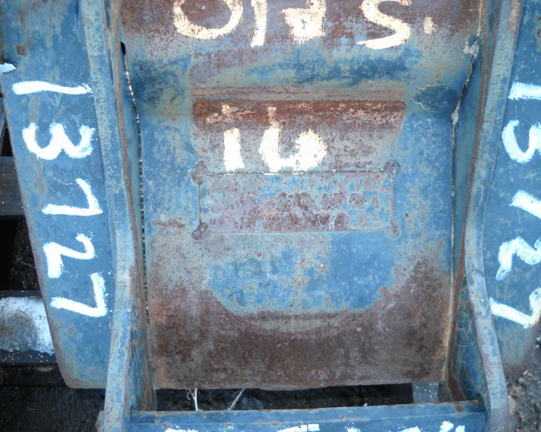 image for item 3627 16" compact excavator bucket