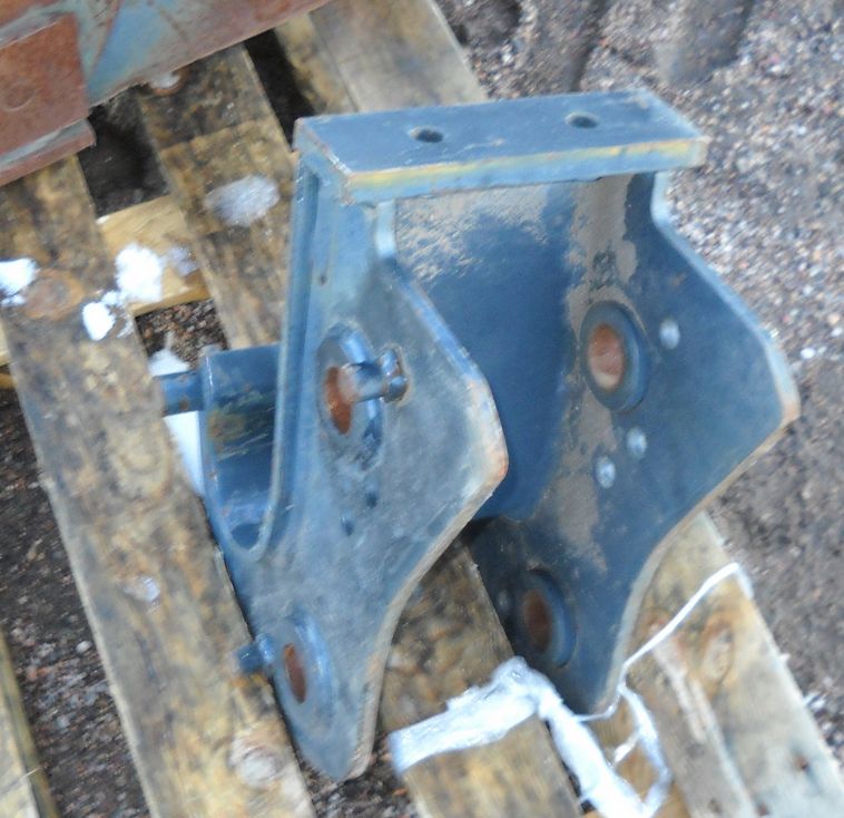 image for item 3628 Quick Attach compact excavator bucket coupler