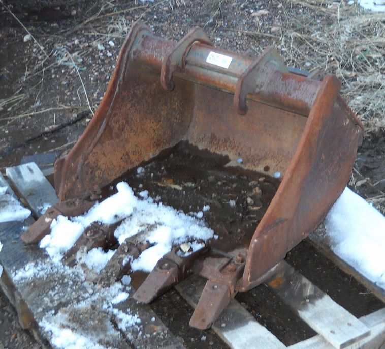 image for item 3629 24"/2.94 cu.ft. compact excavator bucket