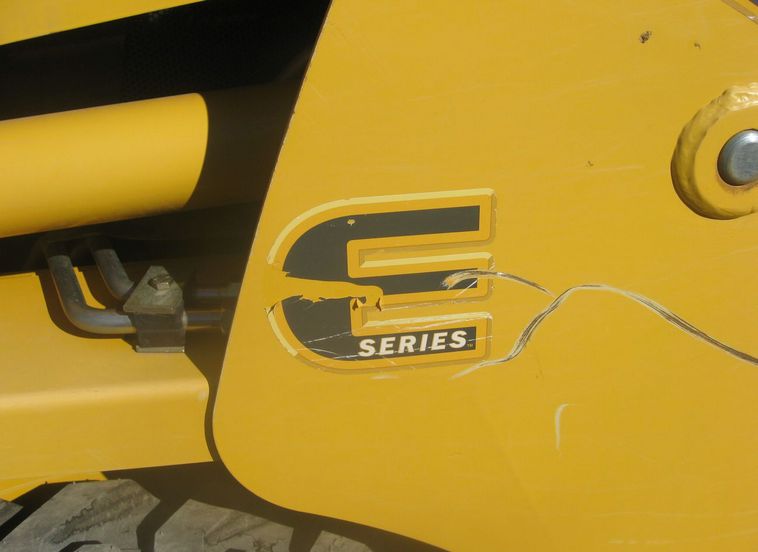 image for item 3714 2007 Gehl 4640E skid steer