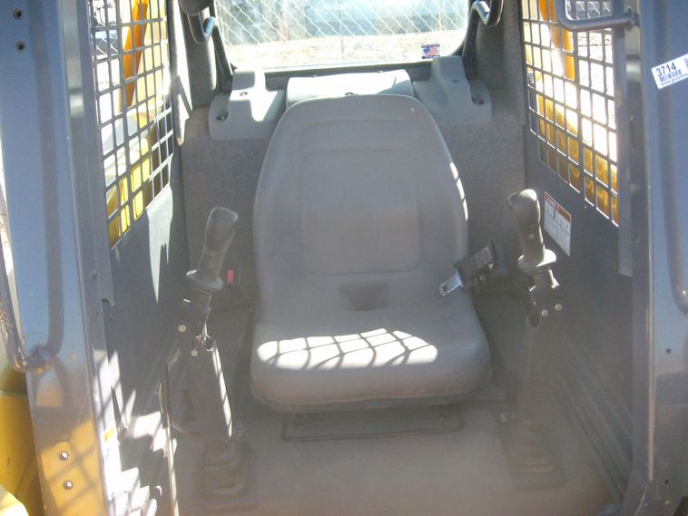 image for item 3714 2007 Gehl 4640E skid steer