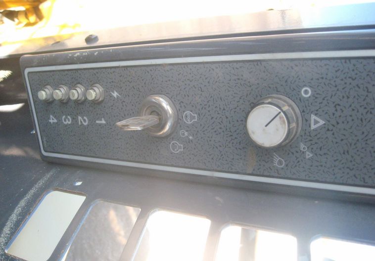 image for item 3714 2007 Gehl 4640E skid steer