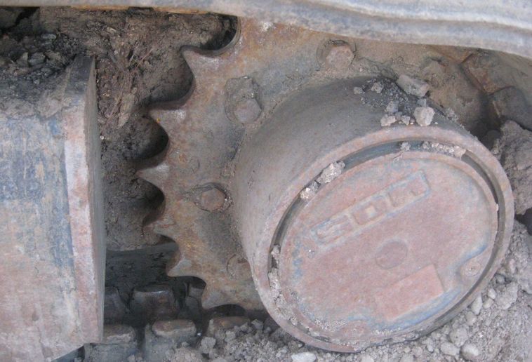 image for item 3716 2000 Bobcat 334 compact excavator