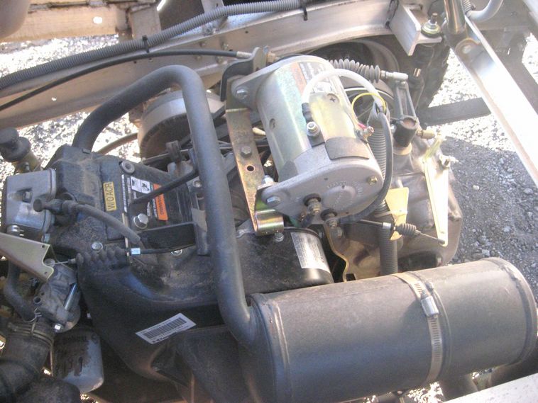 image for item 3724 2006 Club Car XRT-900 4 x 2 utility vehicle