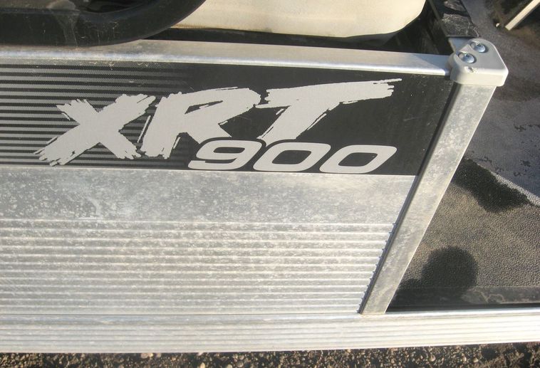 image for item 3724 2006 Club Car XRT-900 4 x 2 utility vehicle