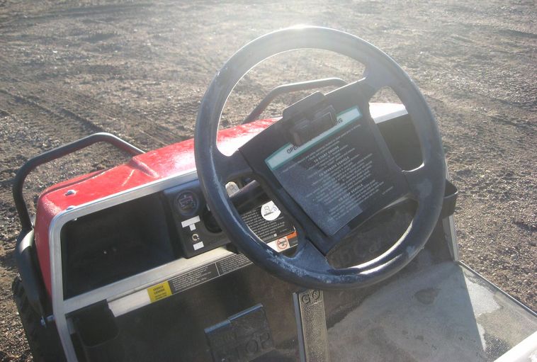 image for item 3724 2006 Club Car XRT-900 4 x 2 utility vehicle