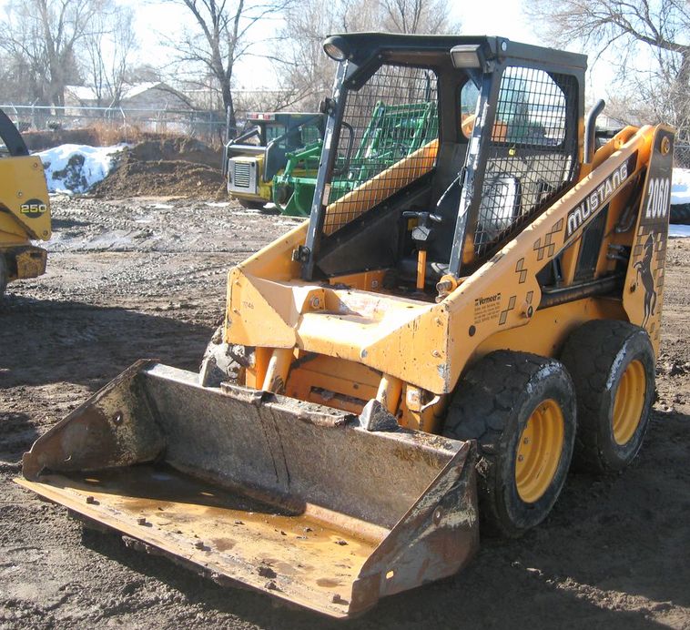 image for item 3729 1996 Mustang 2060 skid steer