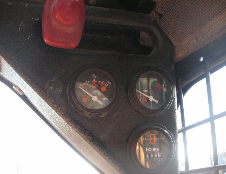 image for item 3729 1996 Mustang 2060 skid steer