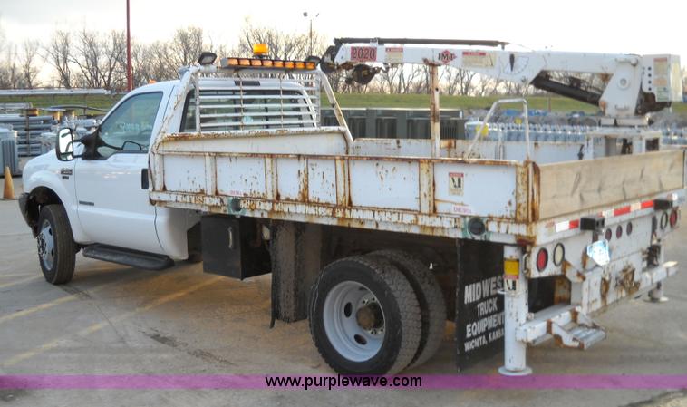 image for item 3002 2002 Ford F550 super duty one-ton pickup truck with crane