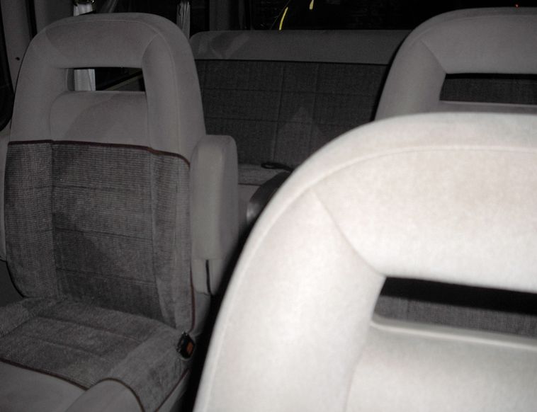 image for item 3006 1996 Ford Aerostar XLT